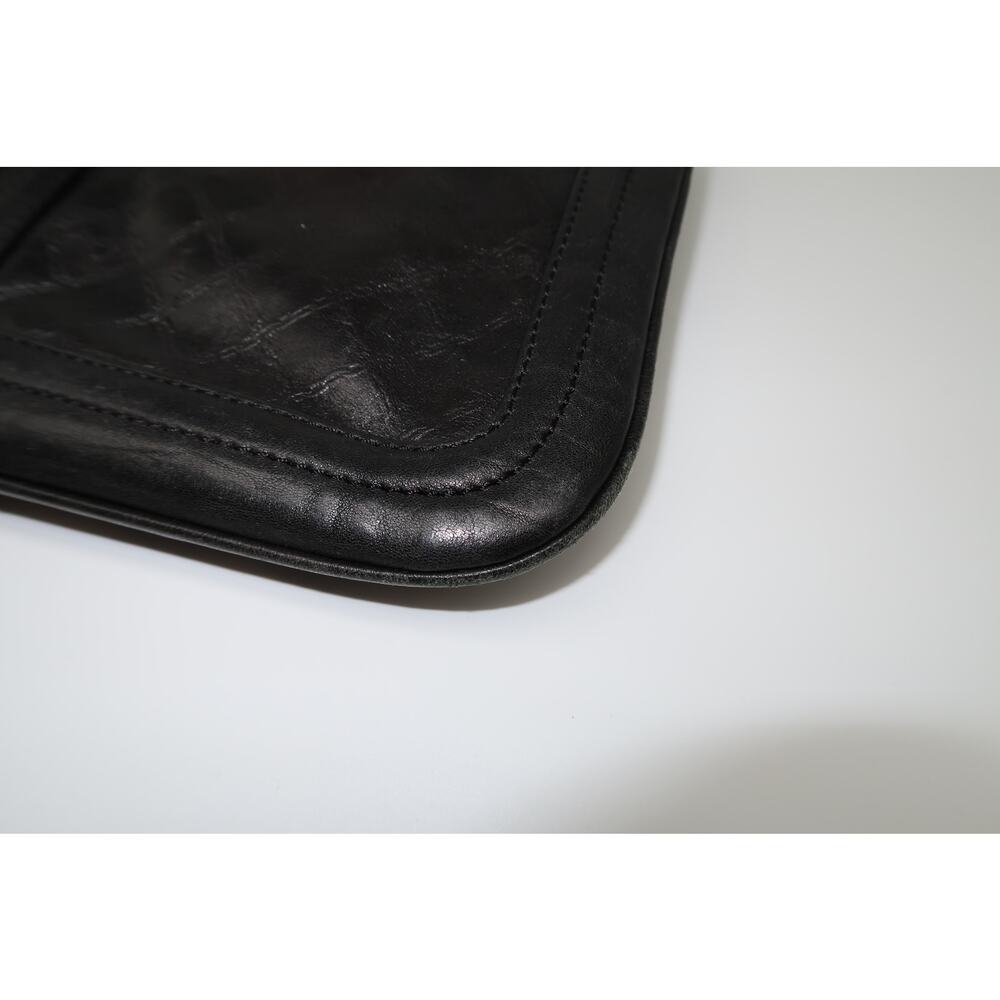 LAMB by Gwen Stefani Quilted Leather Fold-Over Clutch Black OS - Picture 12 of 14